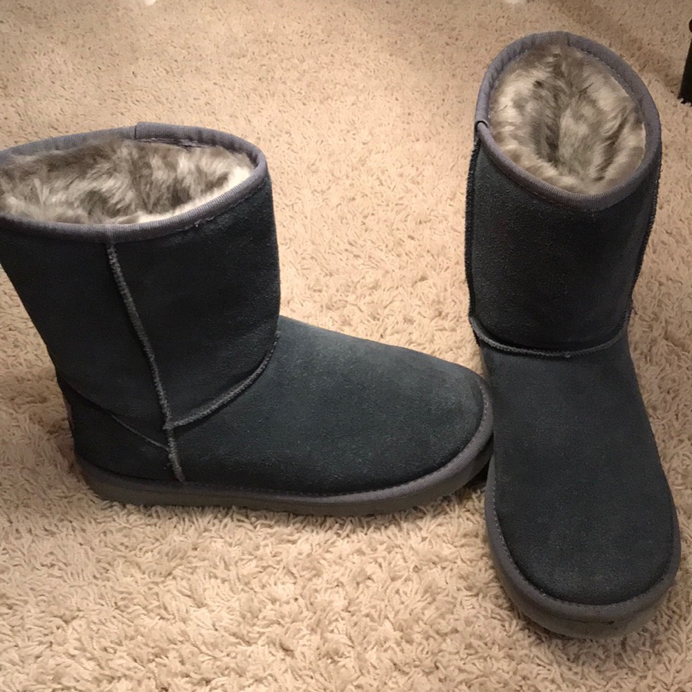 Ugg Classic Short Boots